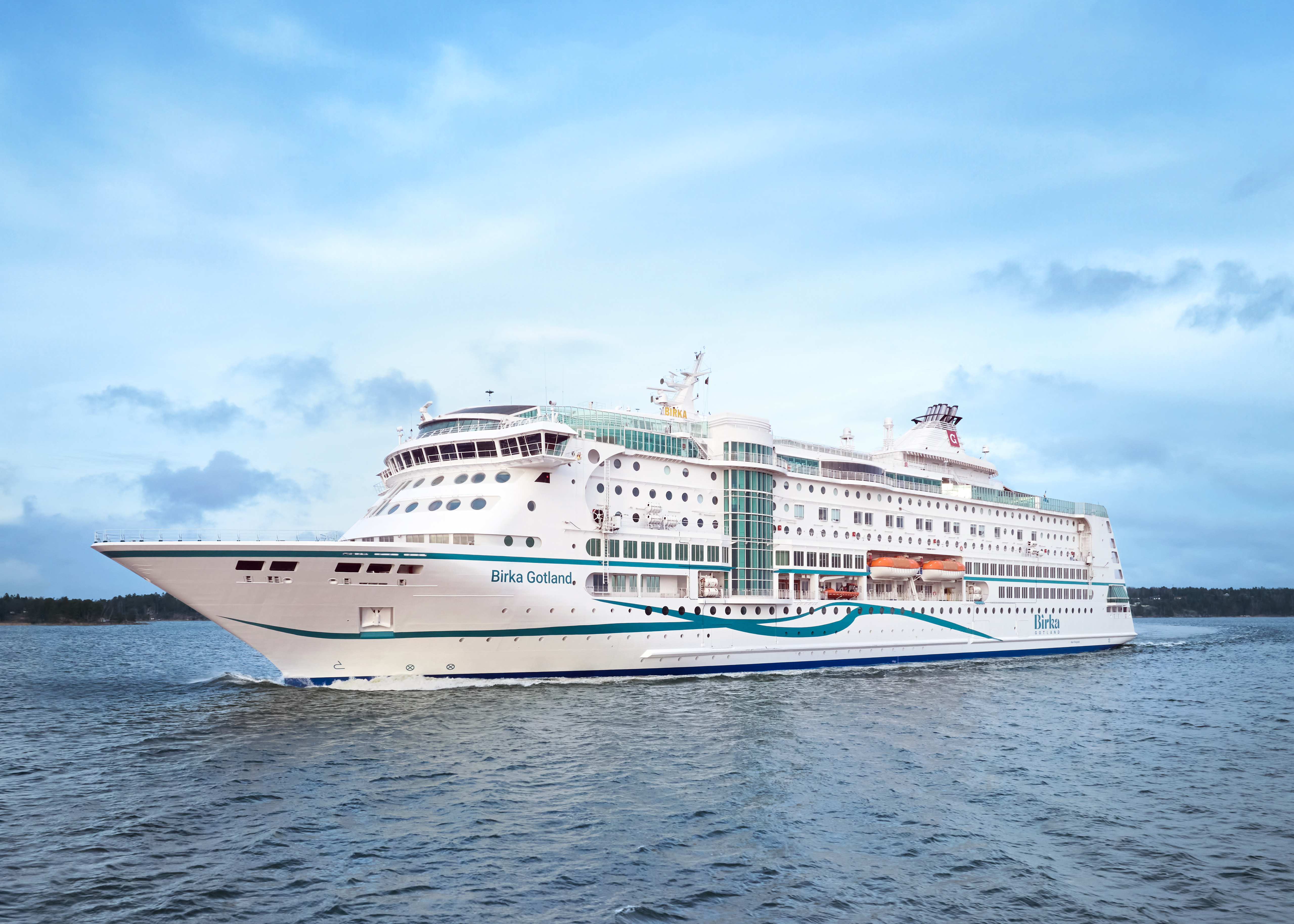 Fartyget Birka Gotland kryssar i skrgrden